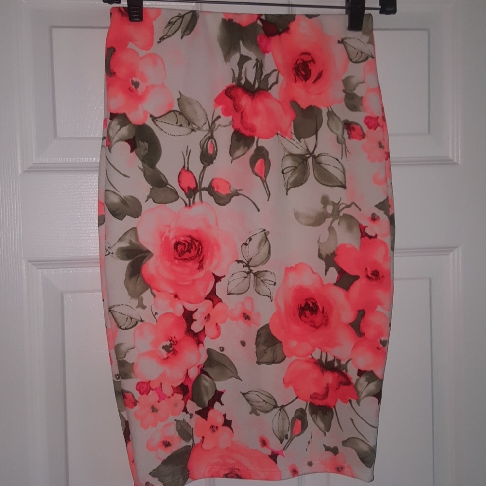 Floral Print Bodycon skirt
